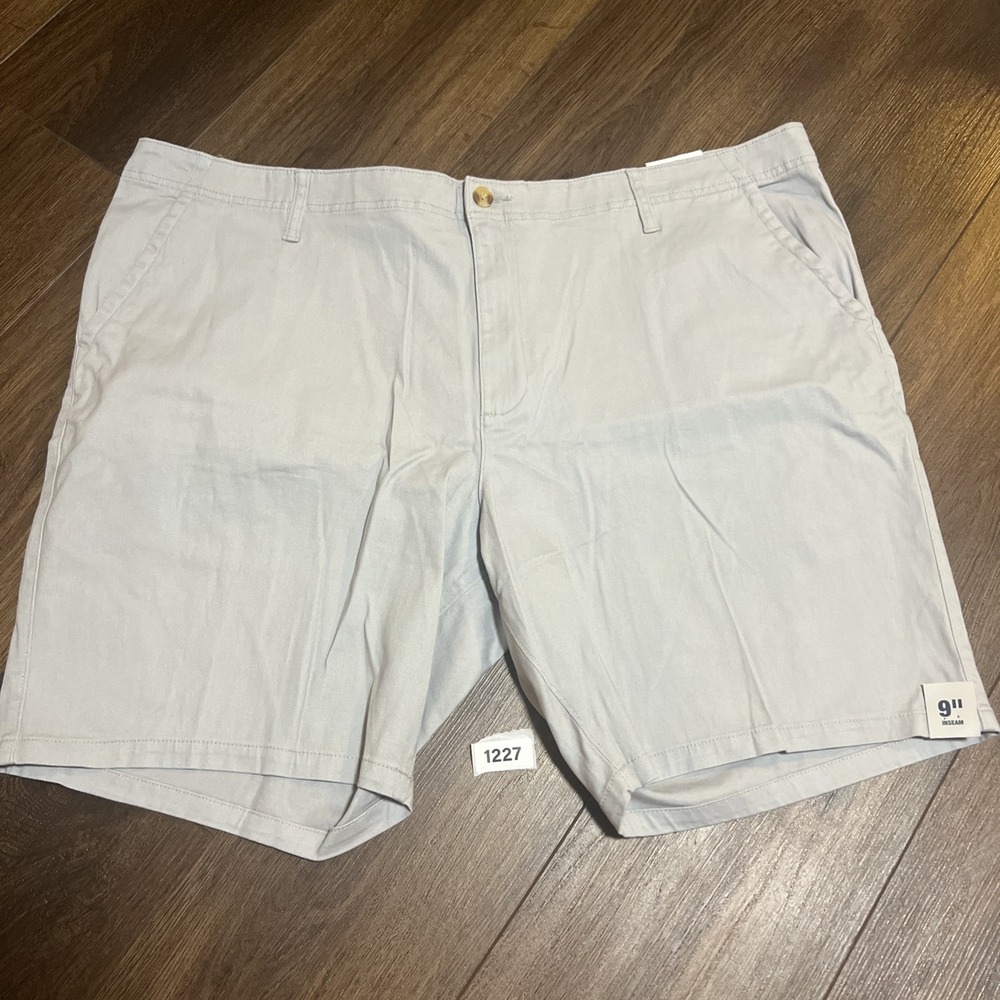 George Mens Flat Front Twill Chino Short Above The Knee Soft Silver Size 46 NWT